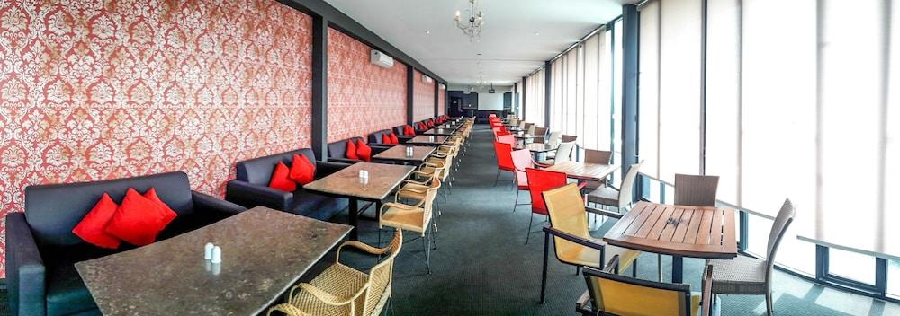 The 1O1 Malang Oj Hotel Exterior foto