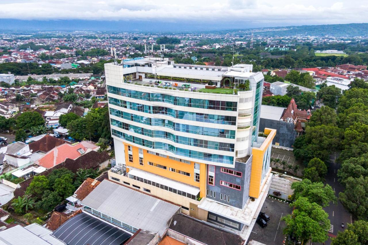 The 1O1 Malang Oj Hotel Exterior foto
