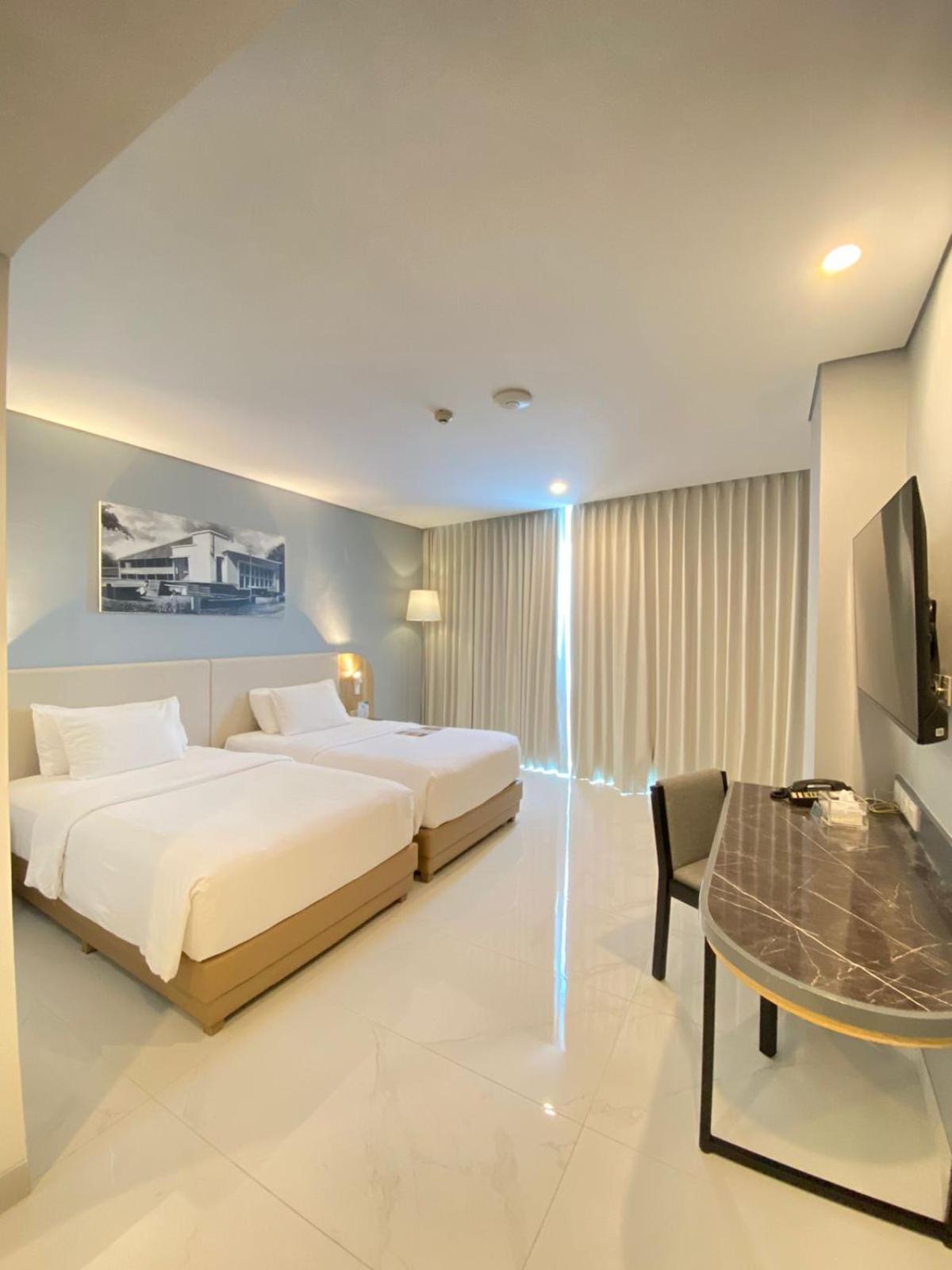 The 1O1 Malang Oj Hotel Exterior foto