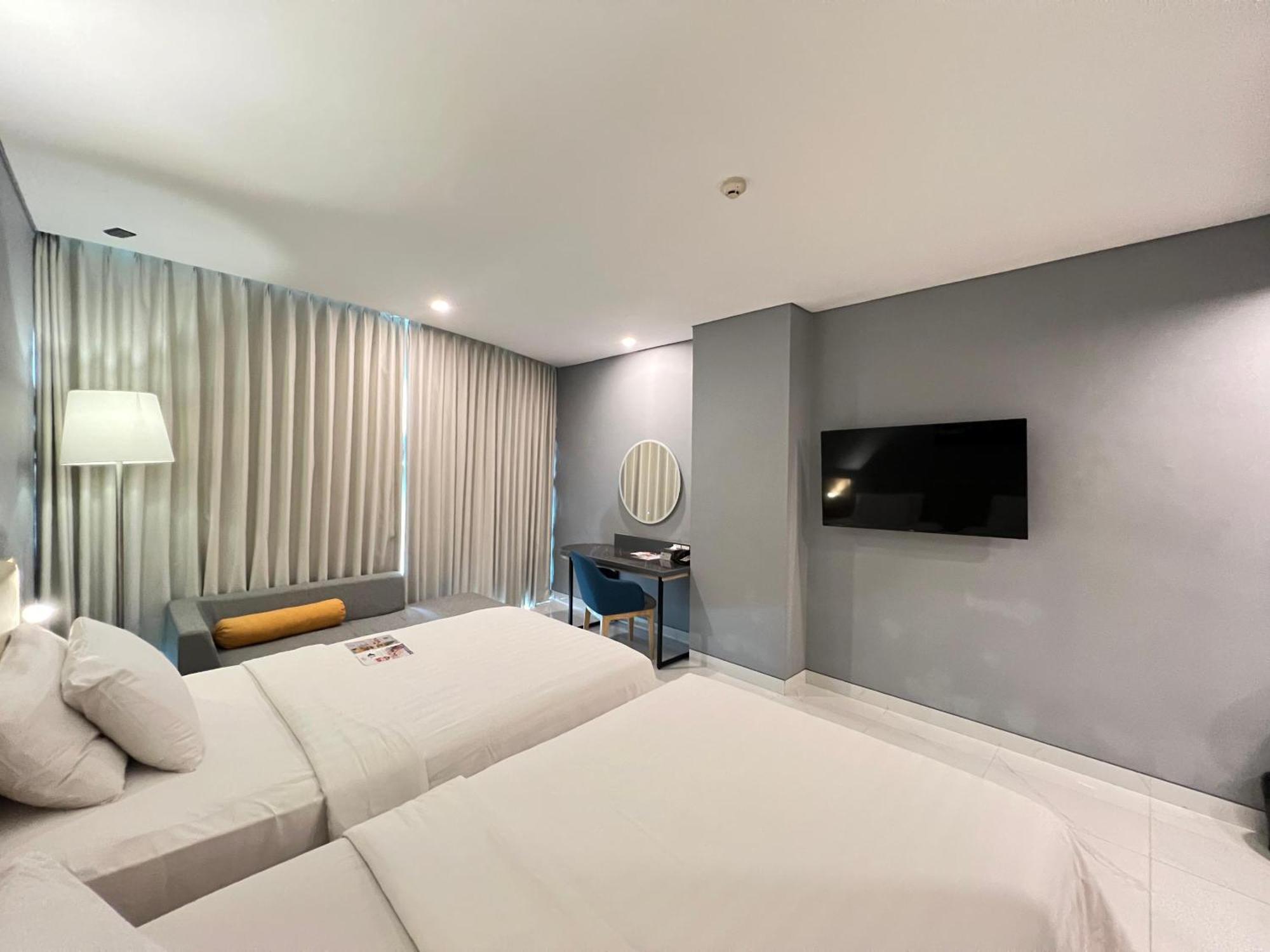 The 1O1 Malang Oj Hotel Exterior foto